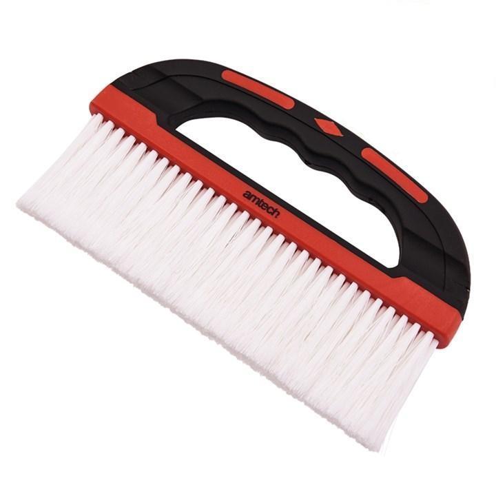 Wallpaper brush