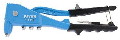 Hand riveter