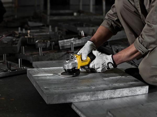 Angle Grinder 4.5" Stanley 600 w