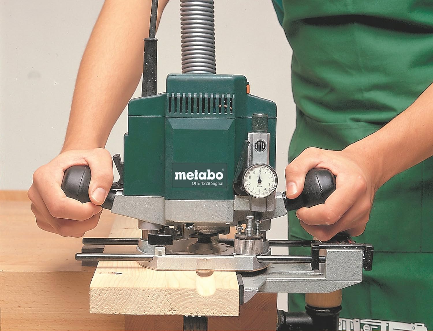 Router 1200w 8mm metabo