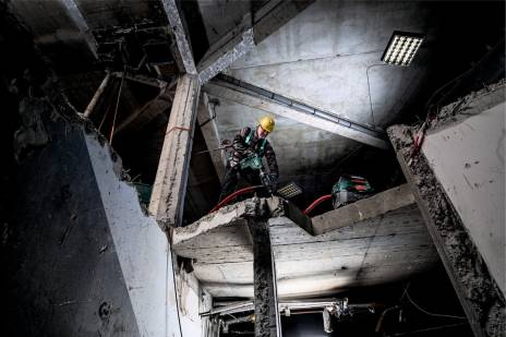 Demolition Hammer 1500w Brushless Metabo