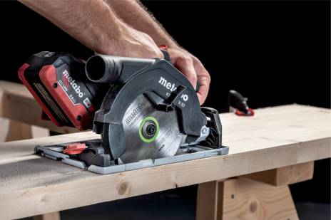 cordless  Circular Saw 18v with two batteries and charger