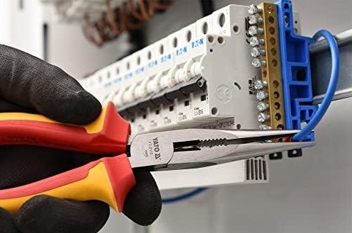 INSULATED LONG NOSE PLIERS 6'' YATO