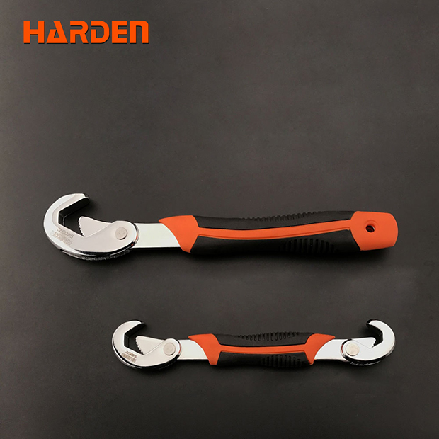 Multi-purpose Wrench 9-32 Mm + Granulated Socket HARDEN