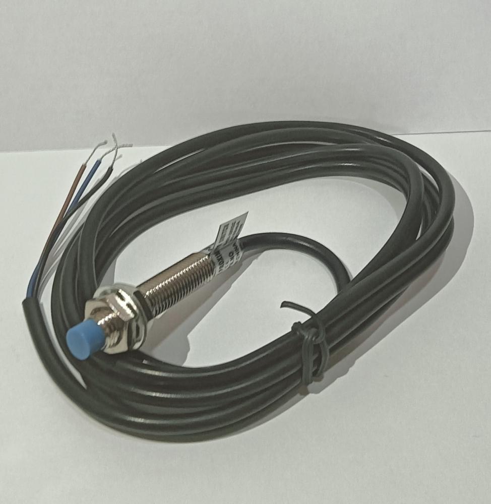 PCS 2) Proximity D12 ( LJ 12A3-4-Z/BX )   NPN )