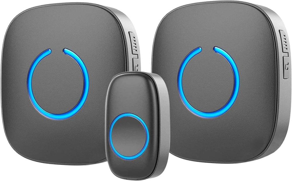 جرس لاسلكي SadoTech مقاوم للطقس مع ( 1 زر ضاغط +2 جهاز استقبال, نطاق 300 متر اللون اسود )