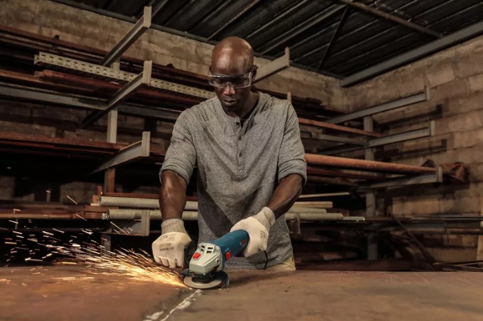 GWS 700 Professional Angle Grinder