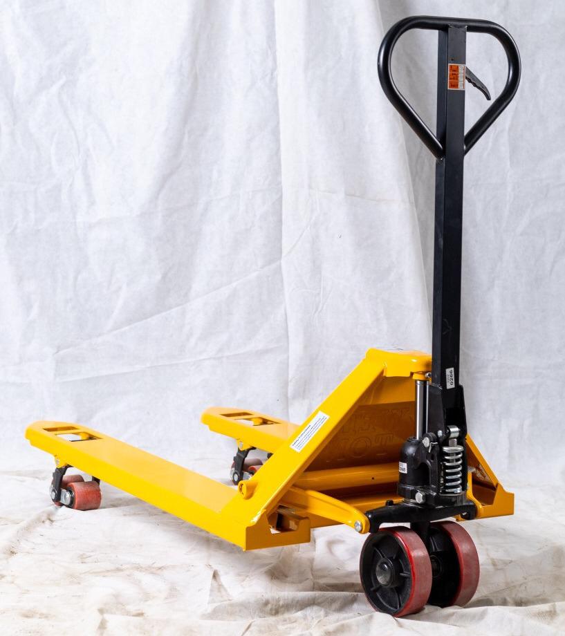 WILTON	عربة هيدروليك 3 طن عرض 68سم