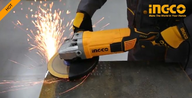 Angle Grinder 2400 W 230 MM INGCO