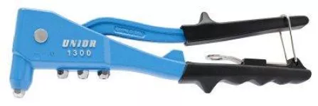 Hand riveter