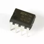 Timers in 8-DIPN E555N 555