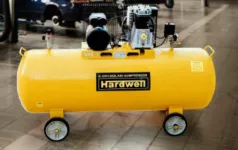 Air Compressors 300 L 4hp Hardwell